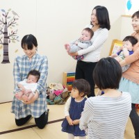 赤ちゃんやわらか抱き方講座